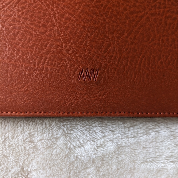 Matt & Nat vegan leather sleeve, cover, holder - Picture 2 of 8